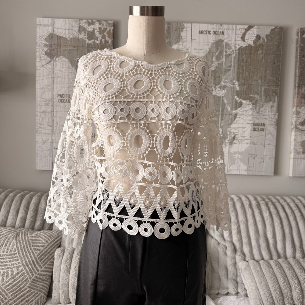 Lulus White Crochet Lace Bell‎ Sleeve Top Sheer Geometric Boho Blouse XS